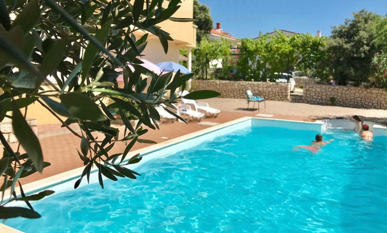 Apartments Villa Ana Мандре Екстериор снимка